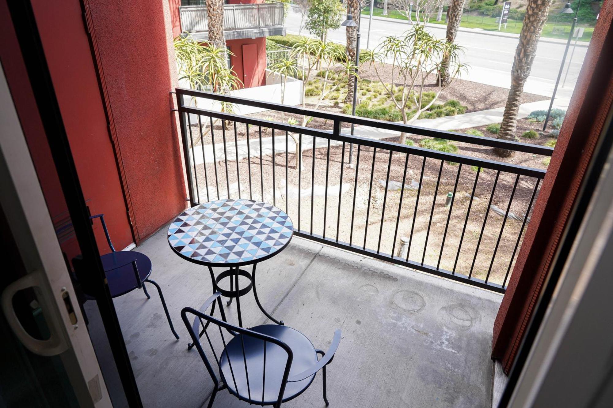 Lux 2 Bedroom In Woodland Hills Лос-Анджелес Экстерьер фото
